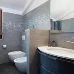 Poiai Stonehouse With Jacuzzi