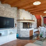 Poiai Stonehouse With Jacuzzi * Peroj