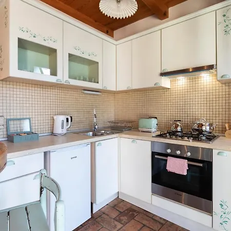 Poiai Stonehouse With Jacuzzi Holiday home Peroj