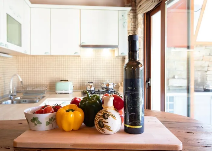 Poiai Stonehouse With Jacuzzi 펜션 *