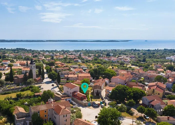 펜션 Poiai Stonehouse With Jacuzzi