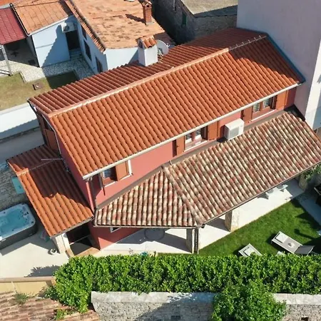Poiai Stonehouse With Jacuzzi * Перой