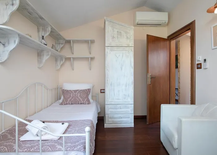 Poiai Stonehouse With Jacuzzi